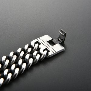 2025 Venta caliente de los hombres de moda Retro esmerilado cinturón doblado de doble capa de acero de titanio pulsera de acero inoxidable - Product Image 3