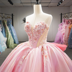 6922 Vestido de Gala Rosa sin Tirantes con Cuentas, Apliques de Encaje, Bordado Floral, Cola Capilla, Largo hasta el Suelo, Elegante, de Organza, para Fiesta y Noche - Product Image 5