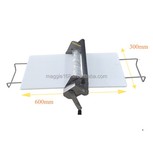 Machine à plastifier la pâte commerciale manuelle pour le pressage de croissants de pâte Machine de fabrication de rouleaux de pâtisserie japonaise - Product Image 5