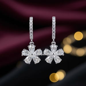 Orecchini in Oro Bianco con Diamanti Taglio a Pera Colore G Gioielli Naturali da Matrimonio Gioielleria Raffinata Romantica per Donne - Product Image 2