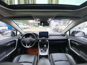 Toyota <span class=keywords><strong>RAV4</strong></span> 2.0L <span class=keywords><strong>Essence</strong></span> 2021, Sièges en Cuir R18, 5 <span class=keywords><strong>Portes</strong></span>, 5 Places, Intérieur Sombre, Transmission Automatique, Traction Avant, Caméra Arrière, Conduite à Gauche - Product Image 6