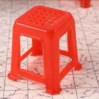 Table de Mahjong miniature pour maison de poupée, ensemble de tabourets rouges, échelle 1/12, OB11, décor de scène de salle de jeux DIY, mini-aliments, jouet de jeu d'imitation