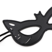 Masque de mascarade en cuir en forme de chat, masque pour les yeux demi-visage pour fête d'Halloween avec sangle élastique, accessoire de costume de cosplay, soirée de carnaval