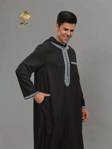 Burka Masculina Casual de Manga Larga con Diseño Moderno y Capucha, Bordado Marroquí, Material de Alta Gama HARAMAIN, Secado Rápido y Ligera - Product Image 4