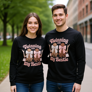 T-shirt à manches longues Twinning With My Bestie, design assorti pour amies - Product Image 3