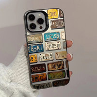 Coque de téléphone vintage avec collage de plaques d'immatriculation, Housse antichoc rétro pour iPhone 17/16/15/14 Pro Max, Accessoires mobiles