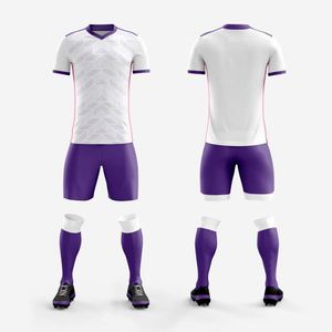 Conjunto de Camiseta de Fútbol Retro Personalizada - Ropa Deportiva de Poliéster para Entrenamiento - Product Image 5