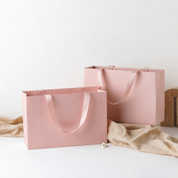Sac cadeau en papier noir de luxe personnalisé avec logo en feuille d'or, sac fourre-tout pour bijoux, emballage cosmétique, impression de logo personnalisée