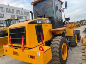 Мини-погрузчик LiuGong 835, компактный шарнирно-сочлененный погрузчик CLG835 - Product Image 4