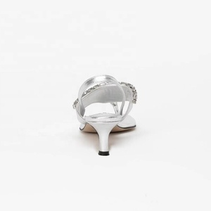 Escarpins à talons fins argentés pour femme, à bout ouvert, style slingback, sandales à lanières, chaussures d'été ornées de grands diamants - Product Image 6