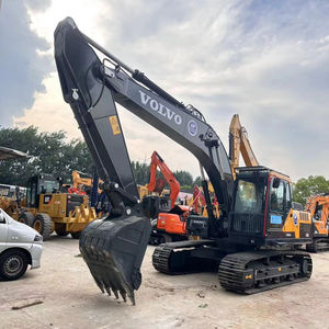 Excavatrice sur chenilles Volvo EC210 d'occasion, poids opérationnel de 20 tonnes pour capacité de chargement d'équipement, machine d'occasion - Product Image 1