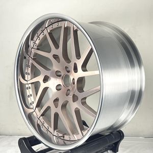 Jantes forgées monobloc noires sur mesure <span class=keywords><strong>de</strong></span> 20, 22, 24, 26 pouces à rayons multiples avec grand cache central flottant pour Cadillac GMC Yukon - Product Image 1