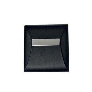Étui à cigarettes en cuir PU de style classique avec plaque métallique, gravure de logo personnalisée pour le rangement en voyage - Product Image 1
