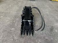 RSBM Heavy Duty Mini Excavator Hydraulic Grapple Bucket 300mm Clamp Jaw dengan Gigi untuk Hitachi 2.5 Ton