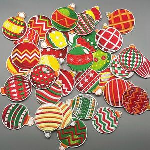 Patch thermocollant en chenille brodé, motif cloches de Noël, écologique, pour la décoration de vêtements et de chaussettes - Product Image 2