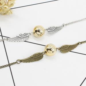 Pulsera de <span class=keywords><strong>Snitch</strong></span> Dorada de Bronce Antiguo de las Reliquias de la Muerte, Joyería de Películas de Moda al por Mayor, Pulseras de <span class=keywords><strong>Snitch</strong></span> Dorada para Cosplay - Product Image 6