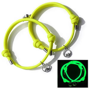 Pulsera de cuerda luminosa para parejas, juego de pulseras magnéticas de regalo para el Día de San Valentín - Product Image 5
