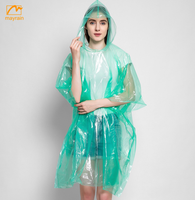 Poncho de pluie jetable promotionnel avec logo imprimé Vêtements de pluie à capuche pour une personne pour les activités de plein air comme la randonnée
