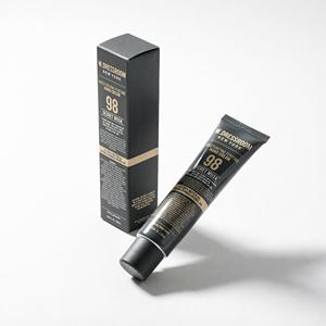 W.Dressroom Crema de Manos Perfumada Hidratante 50ml Secret Musk Para Todo Tipo de Piel - Product Image 1