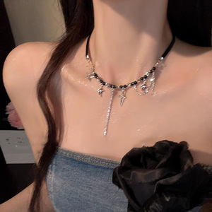 Collane Choker Gotiche <span class=keywords><strong>con</strong></span> Punte a Stella per Donne, <span class=keywords><strong>Collana</strong></span> Lariat Nera <span class=keywords><strong>con</strong></span> <span class=keywords><strong>Perline</strong></span> <span class=keywords><strong>e</strong></span> Nappa di Cristallo, Gioielli Punk per Feste - Product Image 4