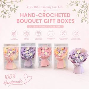 Bouquet floral artificiel en fil crocheté fait main pour la Journée des enseignants, la Saint-Valentin, la Fête des Mères, les anniversaires - Décoration de pièce - Product Image 1