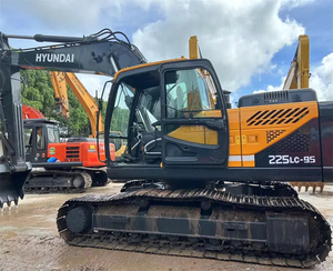 Excavadora Hyundai 225LC usada de alta calidad, modelo de Corea 2020, motor de componente de núcleo de 22,5 toneladas, maquinaria en stock incluida para vídeo - Product Image 1