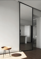 Porte coulissante intérieure de sécurité moderne Porte fantôme en bois massif personnalisée pour chambre à coucher Surface imperméable et finie