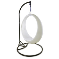 Fauteuil suspendu moderne en acier inoxydable avec éclairage LED, design lumineux pour cour et aire de jeux pour enfants