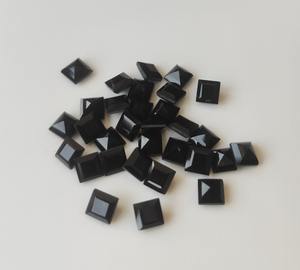 พลอยนิลสีดำธรรมชาติเจียระไนเหลี่ยมเพชรพลอยหลวมขนาด3-30มม. สุดพิเศษสำหรับทำเครื่องประดับราคาขายส่ง - Product Image 3