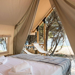 Tentes de glamping de luxe en acier 5x9m avec salle de bain pour l'hébergement en safari africain - Product Image 5