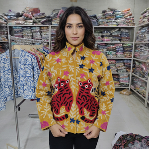 Veste en velours jaune pour femme, broderie tigre rouge, motif floral, manches longues, col rond, Shree Radha Govind Export, coton respirant - Product Image 1