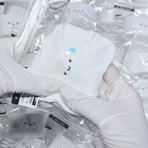 ของเล่นบีบสควิชชี่รูปขนมปังน้อยเงียบๆ หน้ายิ้ม ลายหยดน้ำสีฟ้า เนื้อสัมผัสนุ่มคล้ายครีม บรรเทาความเครียด ของเล่นซิลิโคนเกรดอาหาร DIY - Product Image 5