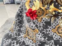 Couverture Raschel en stock pour parure de lit d'hiver personnalisé doux bon marché moyen-orient luxe fleurs imprimées