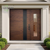 Porte pivotante extérieure en bois massif chêne et acajou, avec inserts de verre latéraux simples, sécurité de luxe personnalisée