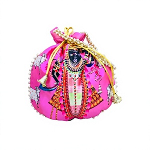 Bolso Potli de Satén Estampado Shreenathji con Encaje de Perlas |   Bolsa de Regalo Étnica con Cordón para Mujeres, para Regalos de Boda - Product Image 1