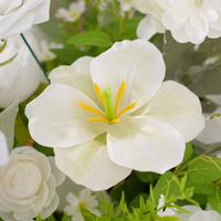 S-A8953 2 pièces Décoration de table Delphinium blanc et verdure, fleurs pour allée, accessoires pour événements et fêtes