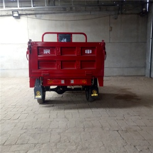 Triciclo Motorizado de 5 Ruedas de 300 CC de Fábrica China, Triciclo de Carga con Volquete de Cinco Ruedas para Agricultura - Product Image 5