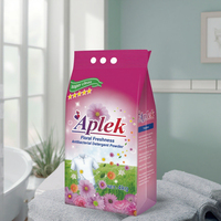 Lessive en poudre pour couleurs, lavage à basse température, bonne odeur, détachant