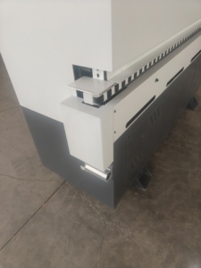 เครื่องปิดขอบไม้แบบอัตโนมัติ JUNDE OEM/DOM JDFB-501 6.5Kw สำหรับงานไม้ ผลิตภาพสูง ตัดแต่งขอบไม้ได้ในครั้งเดียว - Product Image 3