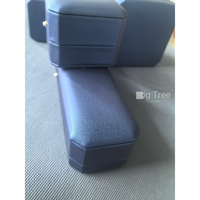 Boîte à bijoux en cuir bleu avec logo estampage or Paquet de bijoux LED de luxe Boîtes à bagues personnalisées Boîte à bijoux avec lumières