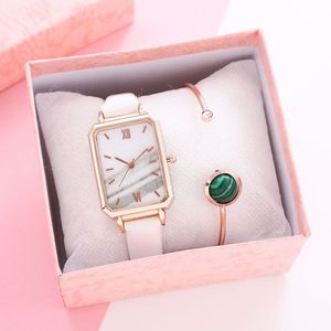 <span class=keywords><strong>Orologio</strong></span> al quarzo da <span class=keywords><strong>donna</strong></span> di nicchia Trendy da 30mm quadrante quadrato <span class=keywords><strong>verde</strong></span> da 16mm bracciale in pelle di lusso Set regalo perfetto per le donne - Product Image 2
