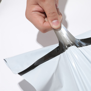 Bolsa Exprés De PE gris al por mayor, embalaje logístico grueso para calcetines, superficie impermeable e impresa - Product Image 3