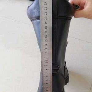 Bottes de pompier américaines résistantes au feu pour les secours d'urgence, équipement essentiel de protection des pieds - Product Image 4