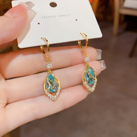 Boucles d'oreilles en or 14 carats Resoul, bijoux en pierre bleue, boucles d'oreilles en forme de feuille, boucles d'oreilles pendantes, bijoux esthétiques pour femmes