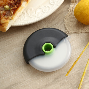 Cortador de Pizza Redondo ZP-Round de Huangshi, Rueda Cortadora con Cubierta Protectora Desmontable, Fácil de Limpiar, Herramientas para Pizza de Acero Inoxidable - Product Image 6