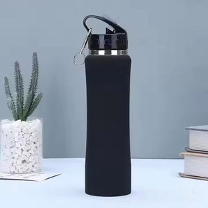 Bouteille isotherme portable en acier inoxydable de 600 ml et 750 ml pour activités de plein air, isolation sous vide 6-12 heures, design classique, pour le sport et la ceinture - Product Image 2