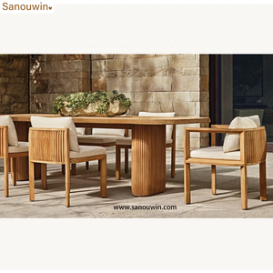 Chaise de salle à manger d'extérieur moderne et durable en teck, dossier ouvert, garniture inclinée, texture verticale saisissante, confort, ensemble de canapés de cour - Product Image 2