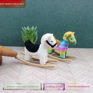 Modèle de cheval à bascule miniature arc-en-ciel blanc, micro jouet trojan, ornement, accessoire de mobilier créatif pour la décoration de scène de <span class=keywords><strong>maison</strong></span> de poupée - Product Image 5