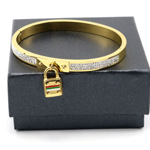 AFXSION 2020 Nuovo Bracciale con Chiusura a Diamante Gioielli Classici di Marca <span class=keywords><strong>Bracciali</strong></span> in Acciaio Inossidabile per Donne - Product Image 4