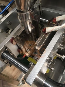 BG tự động hình dạng không đều Gói Nước Ép trái cây máy đóng gói hình máy đóng gói túi - Product Image 4